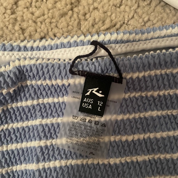 RUSTY bikini - Picture 3 of 5